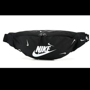 COPY - Nike swoosh sling bag